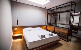 4 Bedroom Apartment & Bbq Veranda